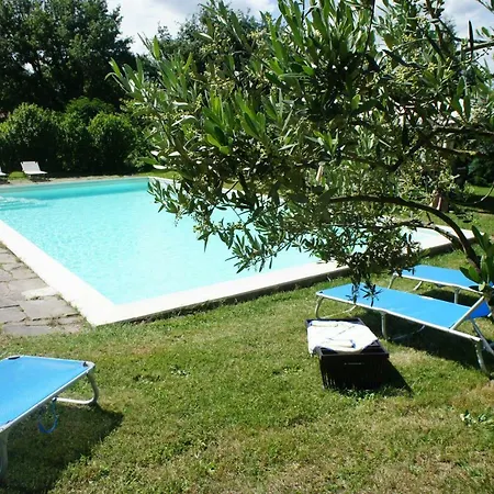 Hotel Le Rose Al Nibbio In Toscana 3*