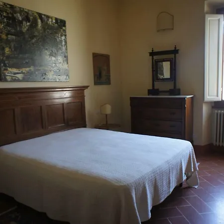 Le Rose Al Nibbio In Toscana *